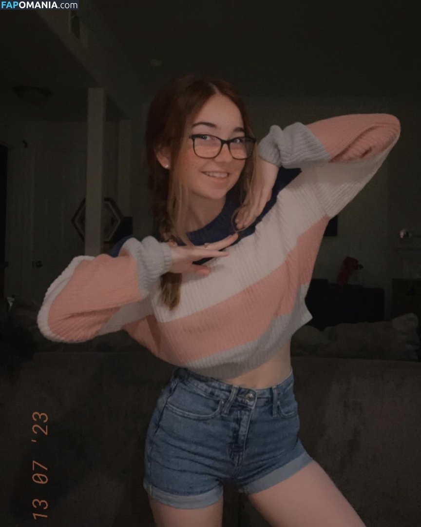 Lyssaurora Meztelen OnlyFans  Kikerült fotó #25