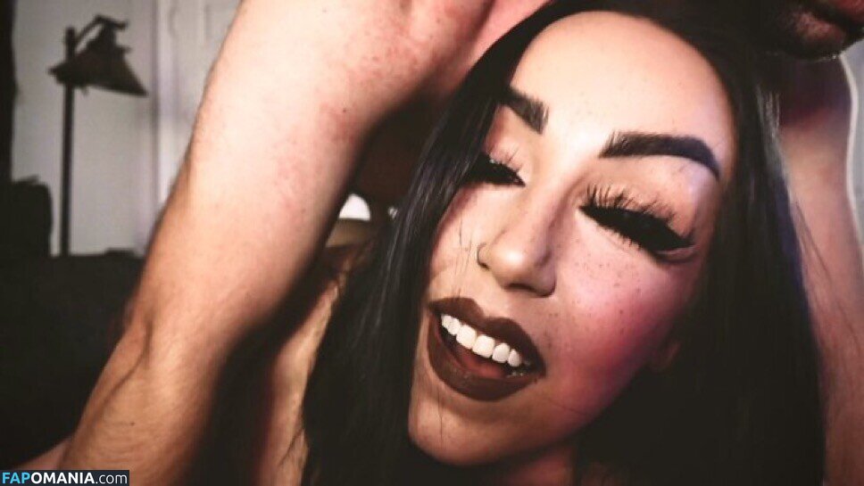 M_mortisha / https: / modern.mortisha Meztelen OnlyFans  Kikerült fotó #2