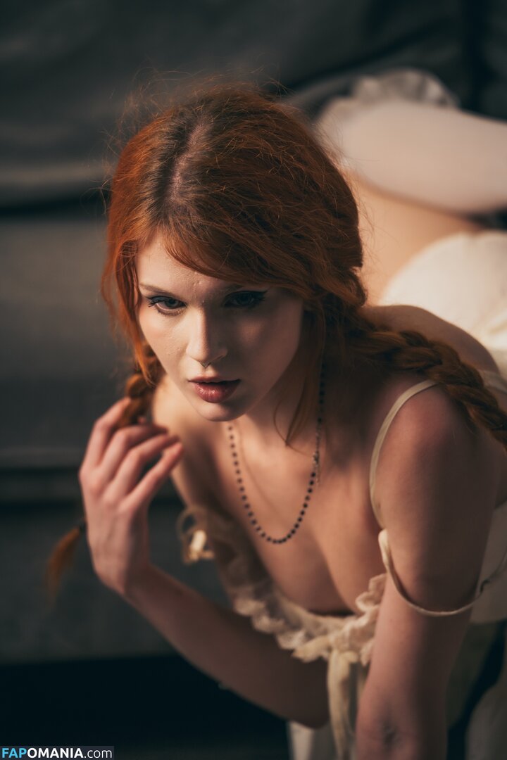 ellie_grau / m0llb / mamad0ll / mollb_cosplay Meztelen OnlyFans  Kikerült fotó #19