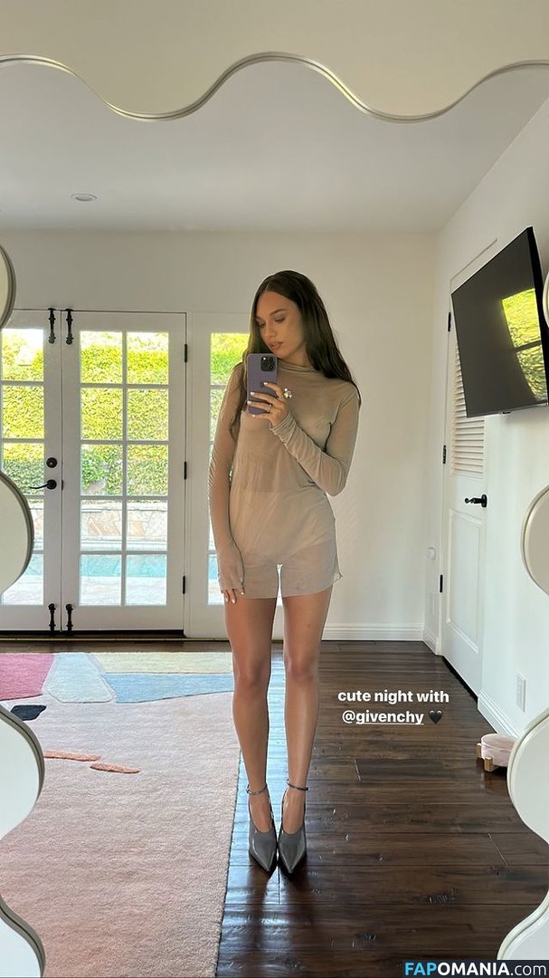 Maddie Ziegler / maddieziegler Meztelen OnlyFans  Kikerült fotó #9