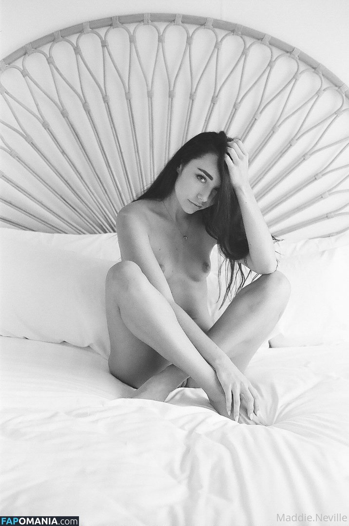 maddieneville / maddieneville_ Meztelen OnlyFans  Kikerült fotó #22