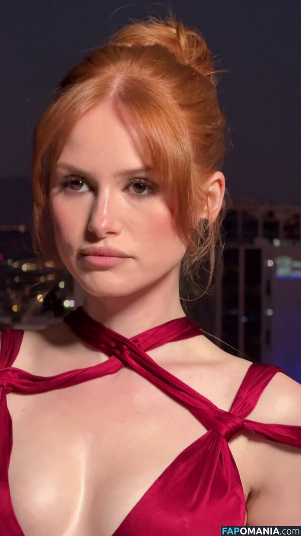 Madelaine Petsch / madelame Meztelen OnlyFans  Kikerült fotó #32