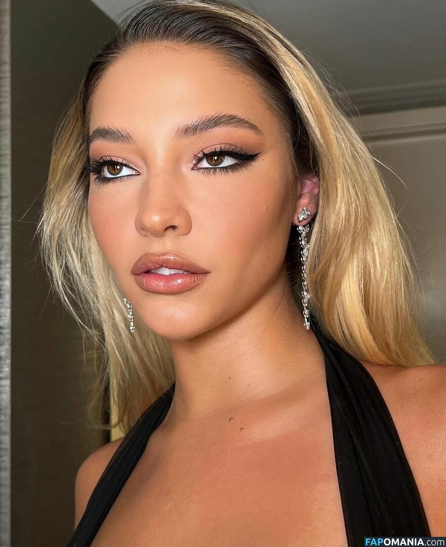 Madelyn Cline / madelyncline Meztelen OnlyFans  Kikerült fotó #269