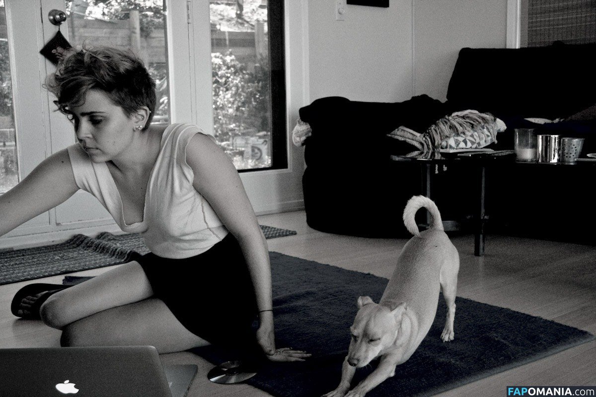 Mae Whitman / mistergarf Meztelen OnlyFans  Kikerült fotó #6