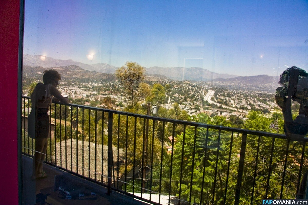 Mae Whitman / mistergarf Meztelen OnlyFans  Kikerült fotó #10