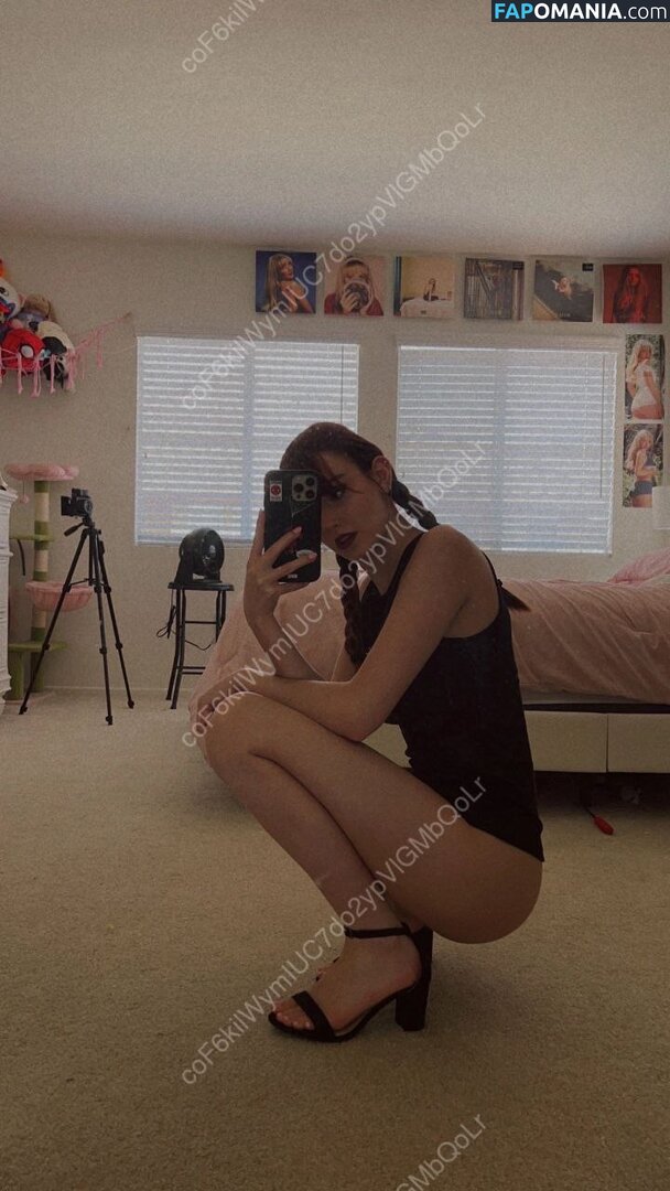 Magazine.rooster / Maggie Roscher Meztelen OnlyFans  Kikerült fotó #17