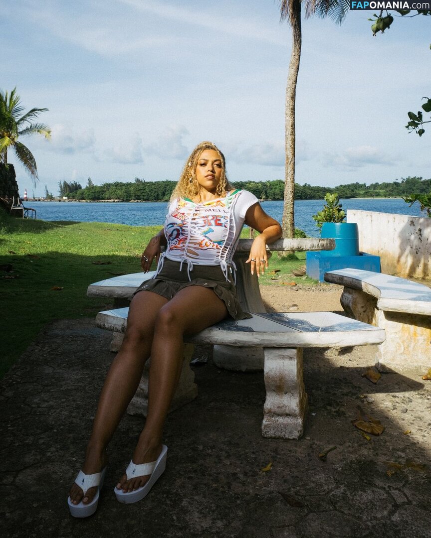 Mahalia Meztelen OnlyFans  Kikerült fotó #1