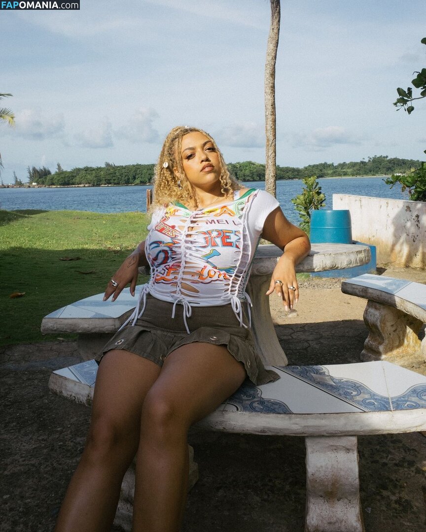 Mahalia Meztelen OnlyFans  Kikerült fotó #2