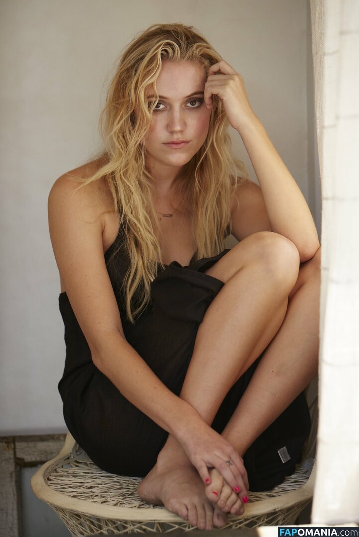 Maika Monroe / maikamonroe Meztelen OnlyFans  Kikerült fotó #11