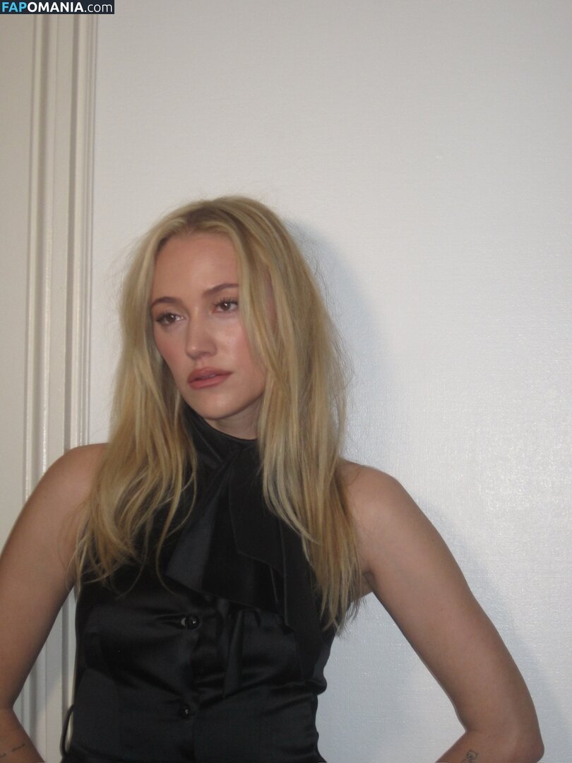 Maika Monroe / maikamonroe Meztelen OnlyFans  Kikerült fotó #17