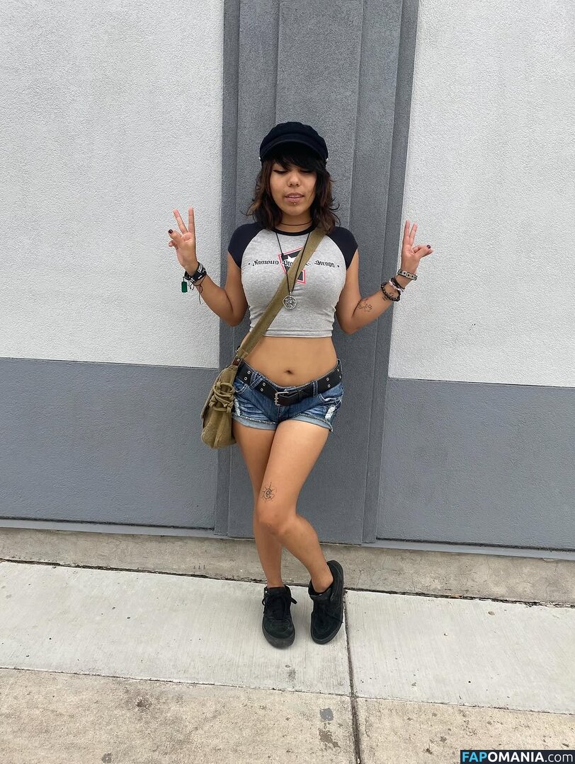 makeoutradio / makeoutradio2.0 Meztelen OnlyFans  Kikerült fotó #1