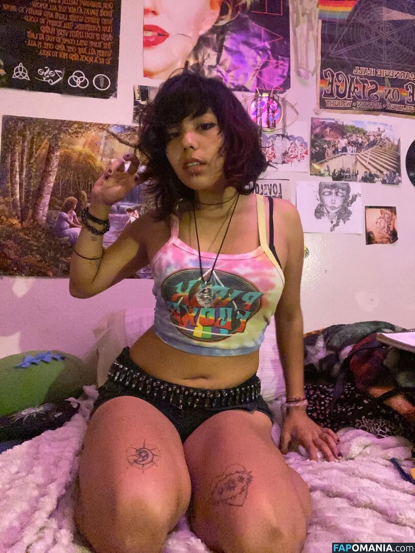 makeoutradio / makeoutradio2.0 Meztelen OnlyFans  Kikerült fotó #3