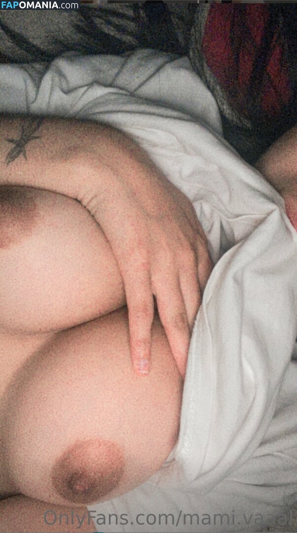 Mami.vaaal / _baby.vaaal_ / baby.vaaal Meztelen OnlyFans  Kikerült fotó #5