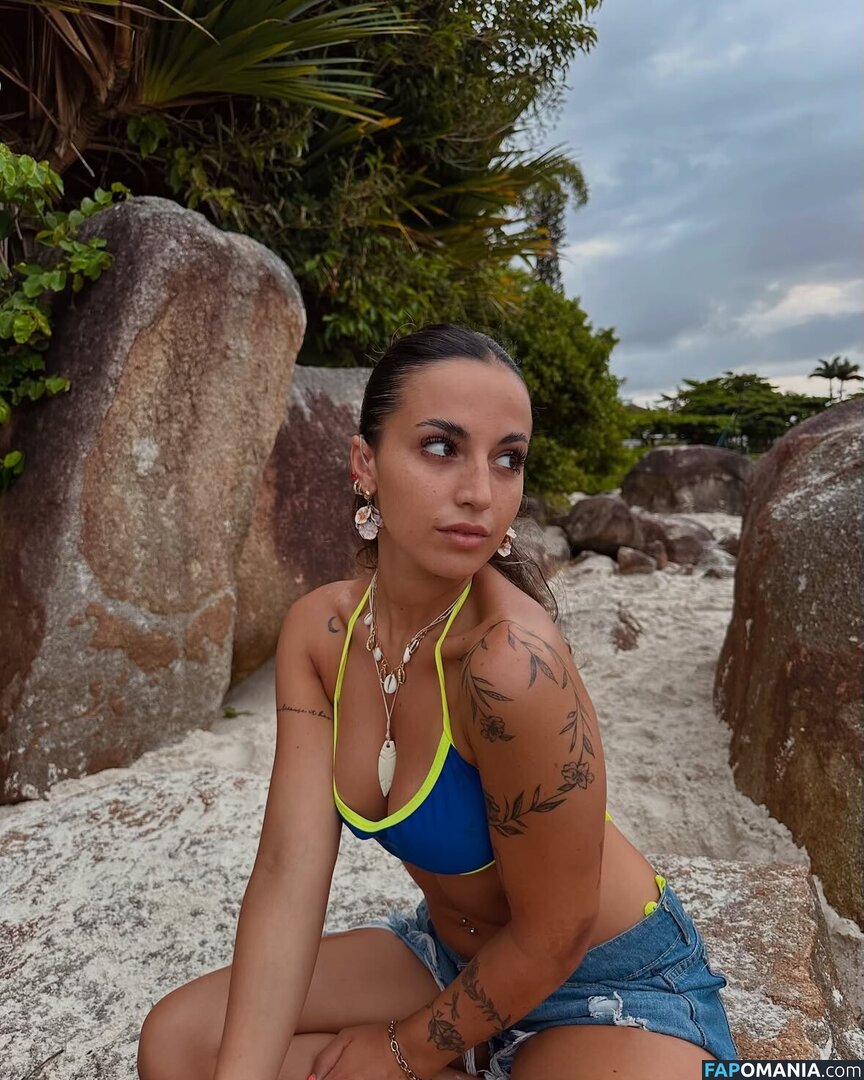 Martina Catini / MartinaCatini2 / Martu Catini / https: / marttucatini Meztelen OnlyFans  Kikerült fotó #2