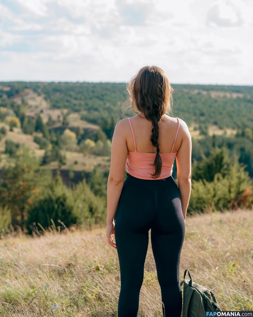 Marusya Shiklina / Marusya outdoors / marusya / marusya.shiklina Meztelen OnlyFans  Kikerült fotó #33