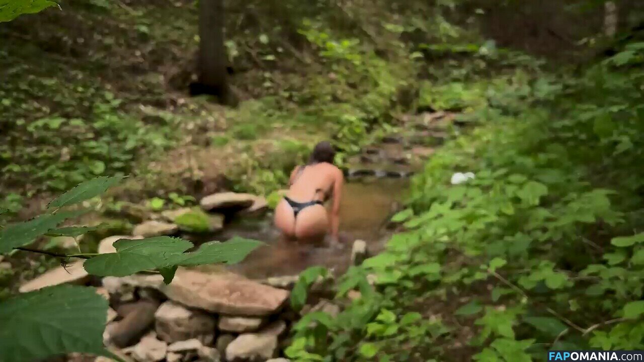 Marusya Shiklina / Marusya outdoors / marusya / marusya.shiklina Meztelen OnlyFans  Kikerült fotó #37