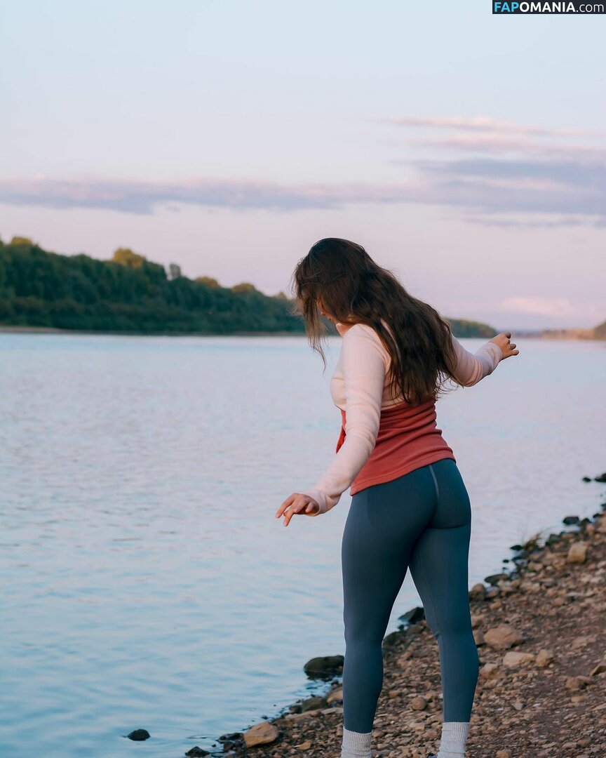 Marusya Shiklina / Marusya outdoors / marusya / marusya.shiklina Meztelen OnlyFans  Kikerült fotó #71