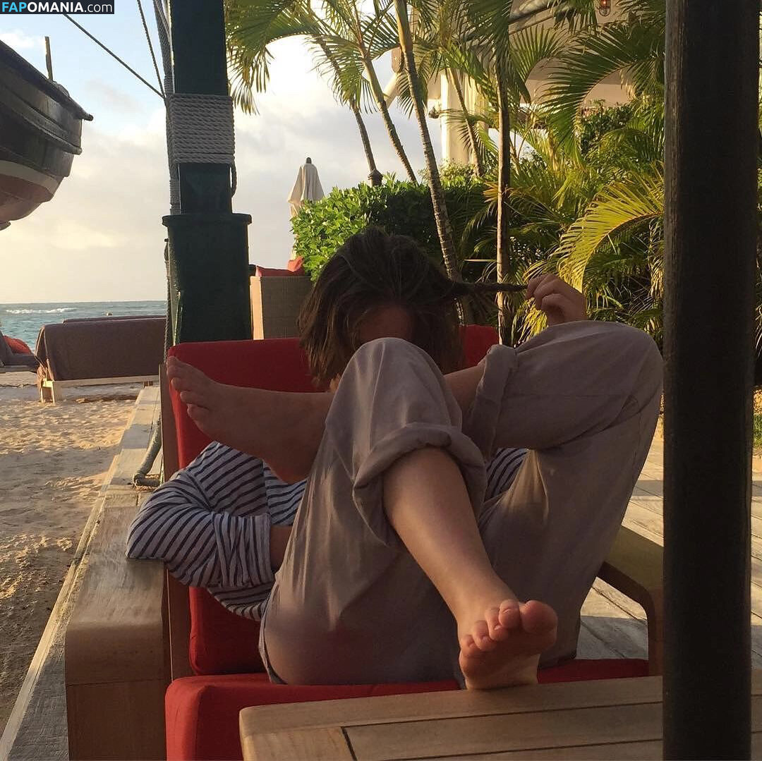 Maya Hawke / maya_hawke / neohawk2 Meztelen OnlyFans  Kikerült fotó #480