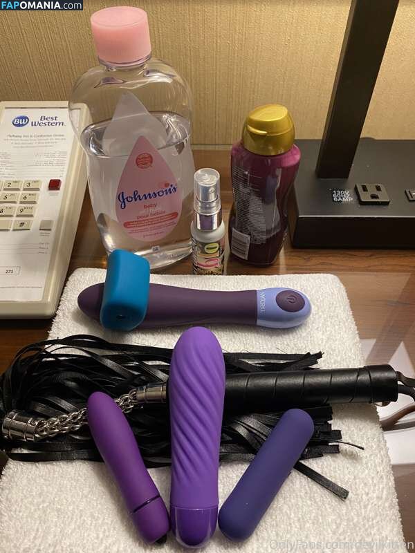 devilkittenfree / https: / mazikeen / ravioliolioli._ Meztelen OnlyFans  Kikerült fotó #2