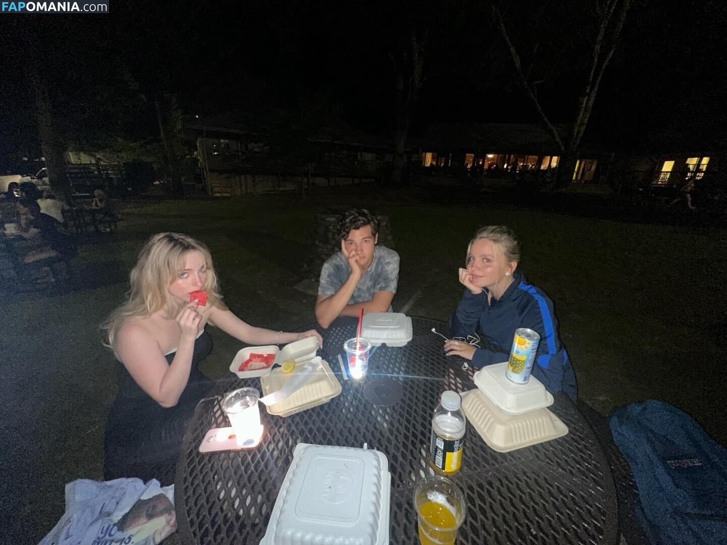 Mckenna Grace / mckennagrace / mckennagraceful Meztelen OnlyFans  Kikerült fotó #188
