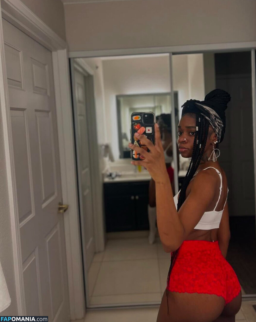 Meether / meetliyahx Meztelen OnlyFans  Kikerült fotó #2