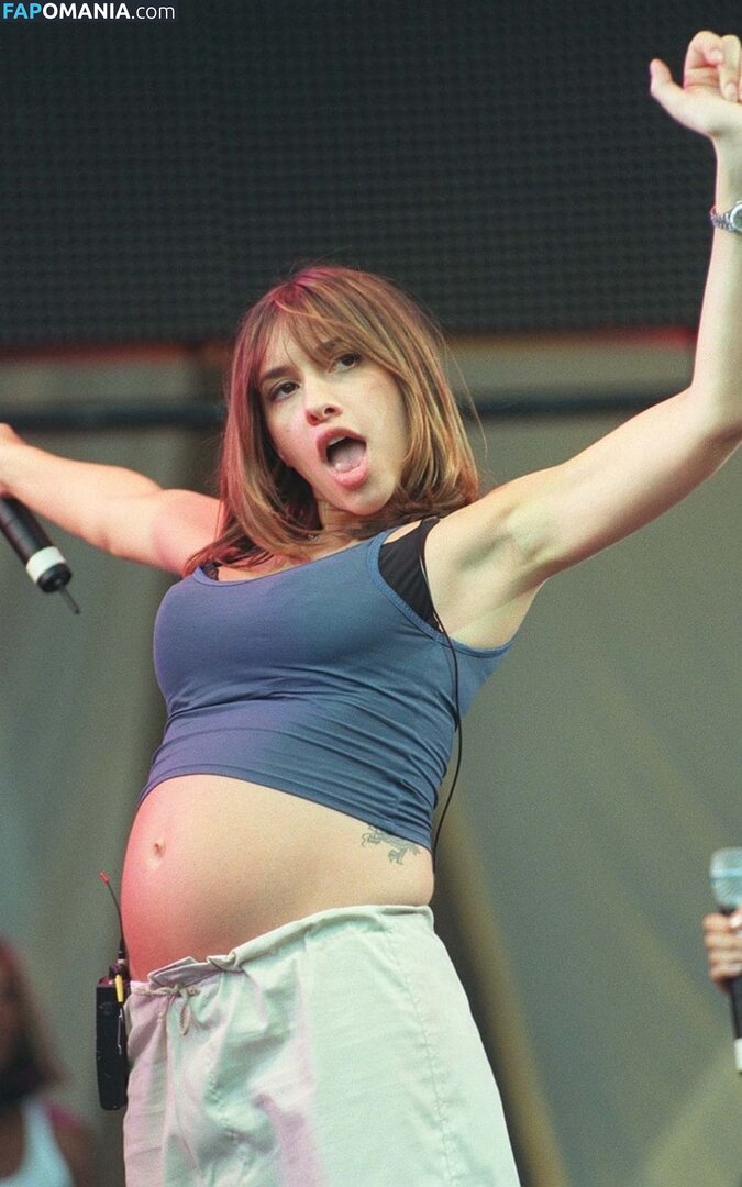 Melanie Blatt / https: / melanieblatt / melblatt Meztelen OnlyFans  Kikerült fotó #4