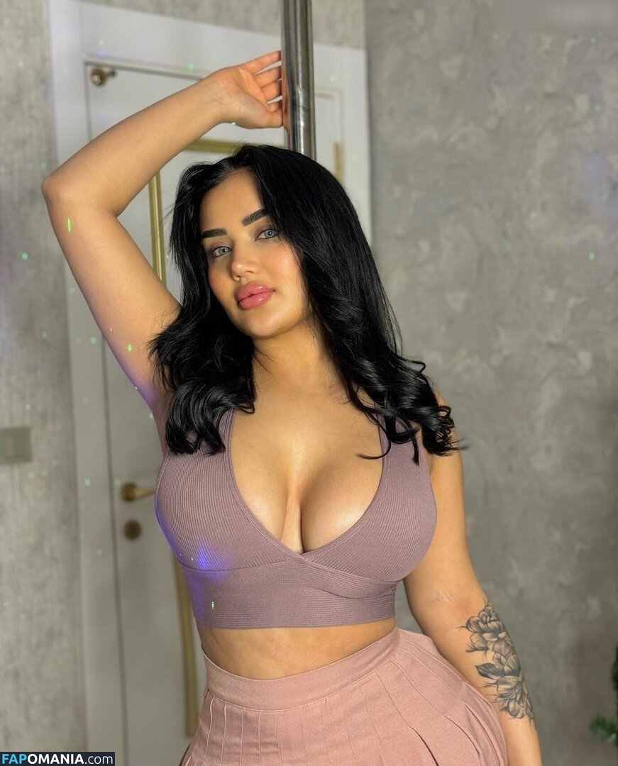 Melek Azad / melek.azd / melekazad Meztelen OnlyFans  Kikerült fotó #32