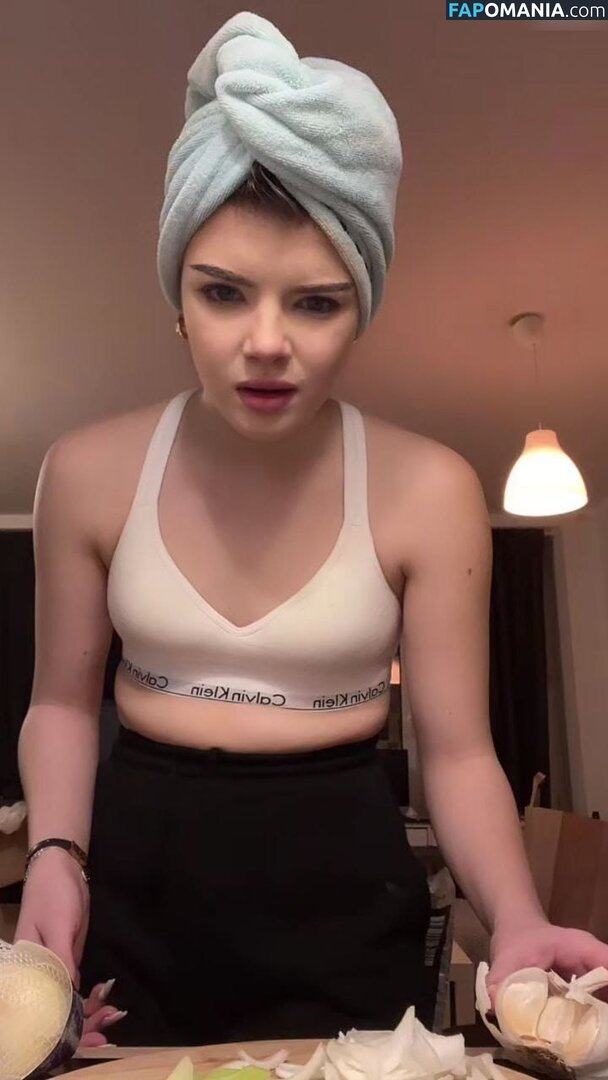 German influencer / Melina Celine / celinemelina / melinaceline Meztelen OnlyFans  Kikerült fotó #179