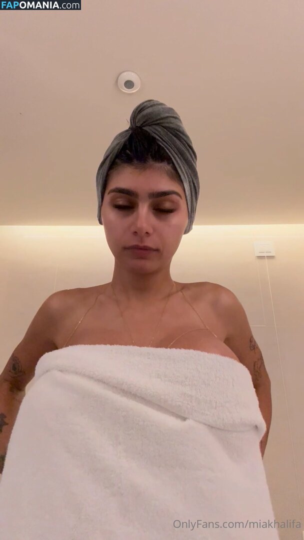 Mia Khalifa / miakhalifa Meztelen OnlyFans  Kikerült fotó #91