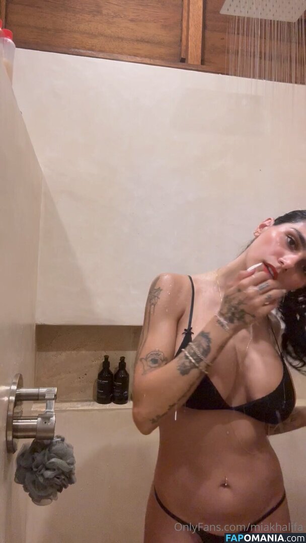 Mia Khalifa / https: / miakhalifa Meztelen OnlyFans  Kikerült fotó #121