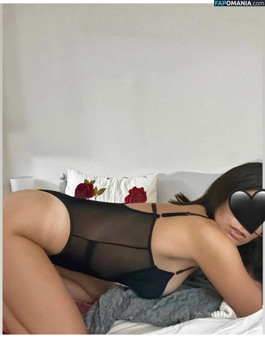 Mia Lark / Mialark.gr Meztelen OnlyFans  Kikerült fotó #2