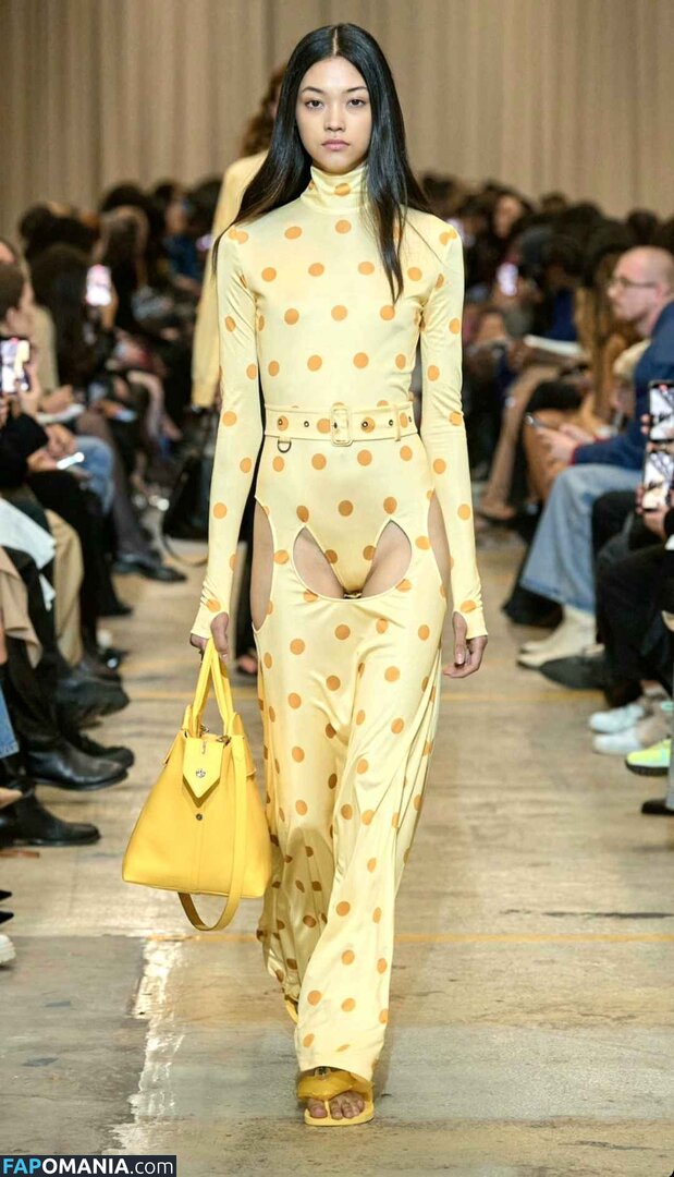 Mika Schneider / mikaschndr Meztelen OnlyFans  Kikerült fotó #6