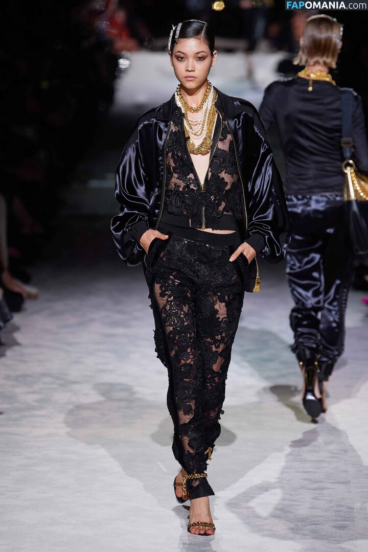 Mika Schneider / mikaschndr Meztelen OnlyFans  Kikerült fotó #7