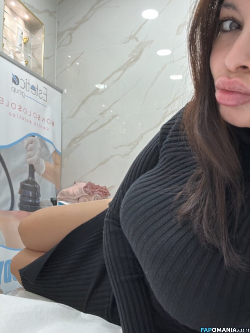 Milena Borrelli / giaguaro_queen / giaguaroqueen_ / giaguaroqueen__ Meztelen OnlyFans  Kikerült fotó #6