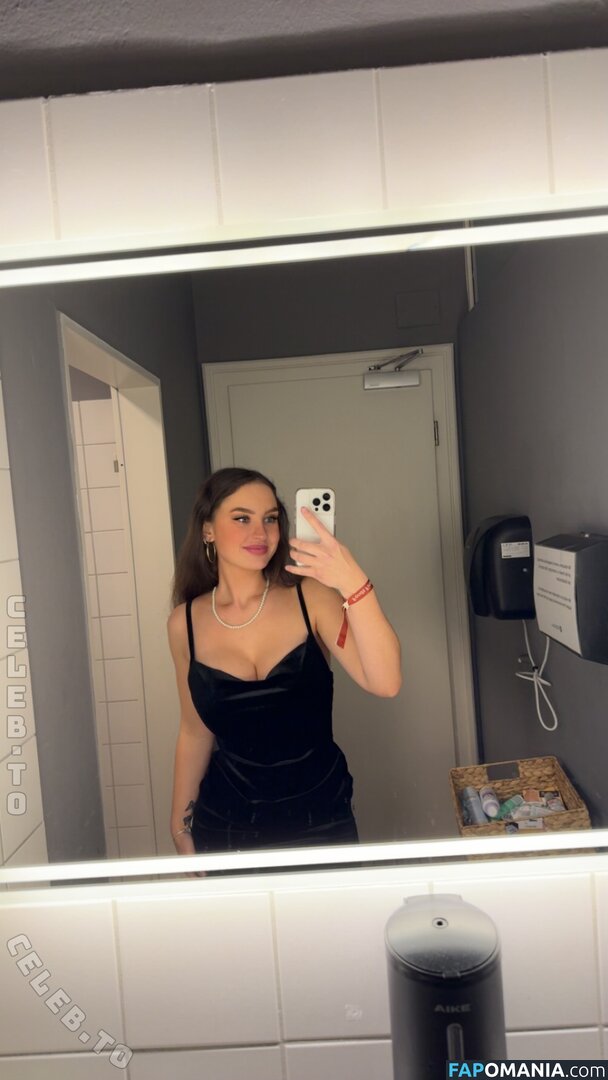 Cesky.chica / Milena Novacek Meztelen OnlyFans  Kikerült fotó #1