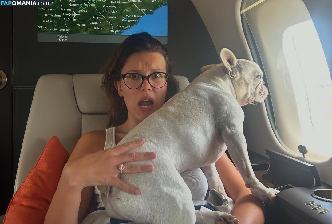Millie Bobby Brown / milliebobbybrown Meztelen OnlyFans  Kikerült fotó #21