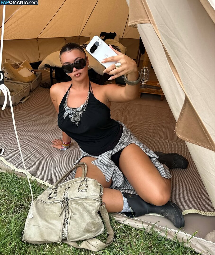 Millie Hannah / explicittbabe / milliehannahhh Meztelen OnlyFans  Kikerült fotó #2
