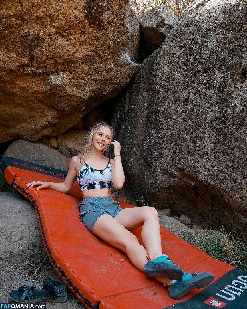 Milschbaum / Sonja / https: Meztelen OnlyFans  Kikerült fotó #30