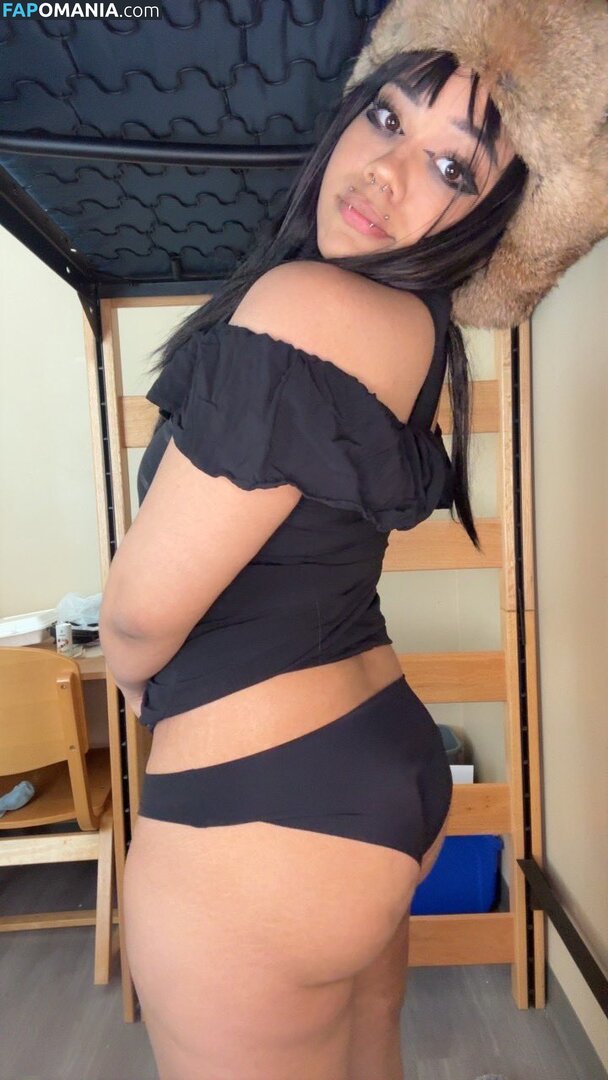 minaaishungry / minaishungry Meztelen OnlyFans  Kikerült fotó #8