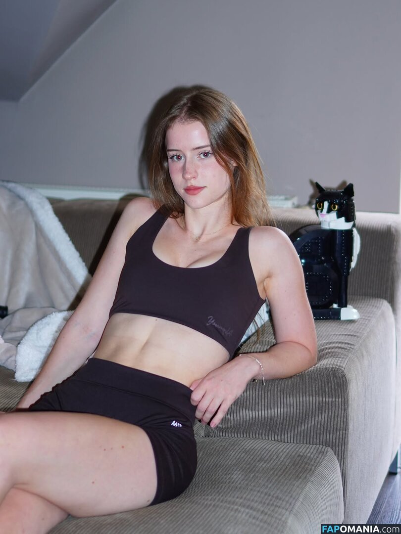 Mira.004 / model_mira Meztelen OnlyFans  Kikerült fotó #1511