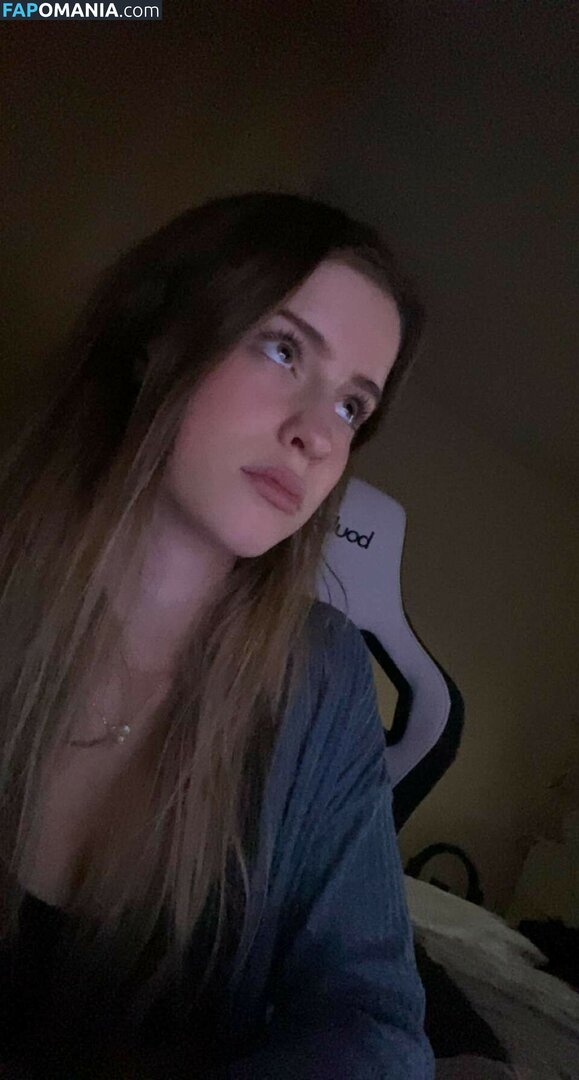 Mira Szalma / https: / mira.004 Meztelen OnlyFans  Kikerült fotó #1