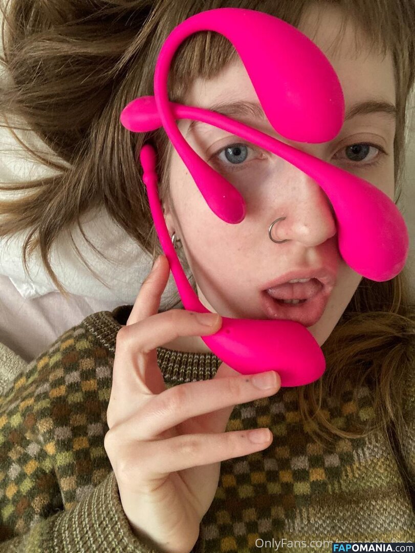 miranda_free / mirandafreeartist Meztelen OnlyFans  Kikerült fotó #7