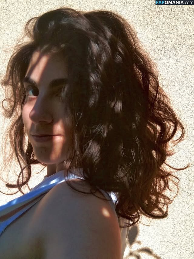 Miriana Di Fazio / cecinestpasmiri Meztelen OnlyFans  Kikerült fotó #2