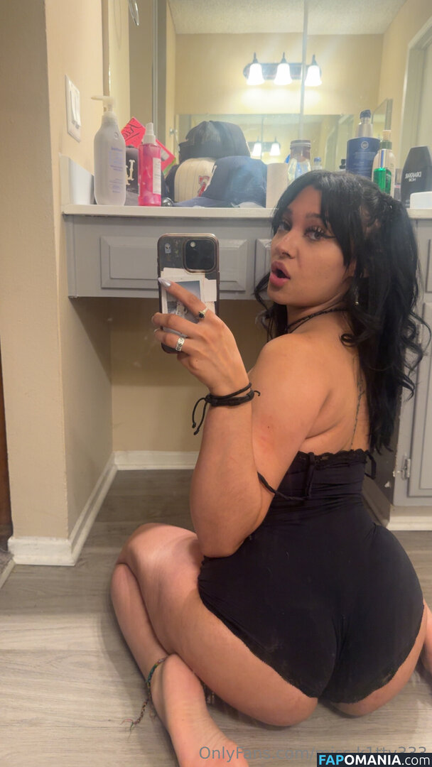 k8hlerr / m1ss.k1tty69 / miss.k1tty333 Meztelen OnlyFans  Kikerült fotó #3