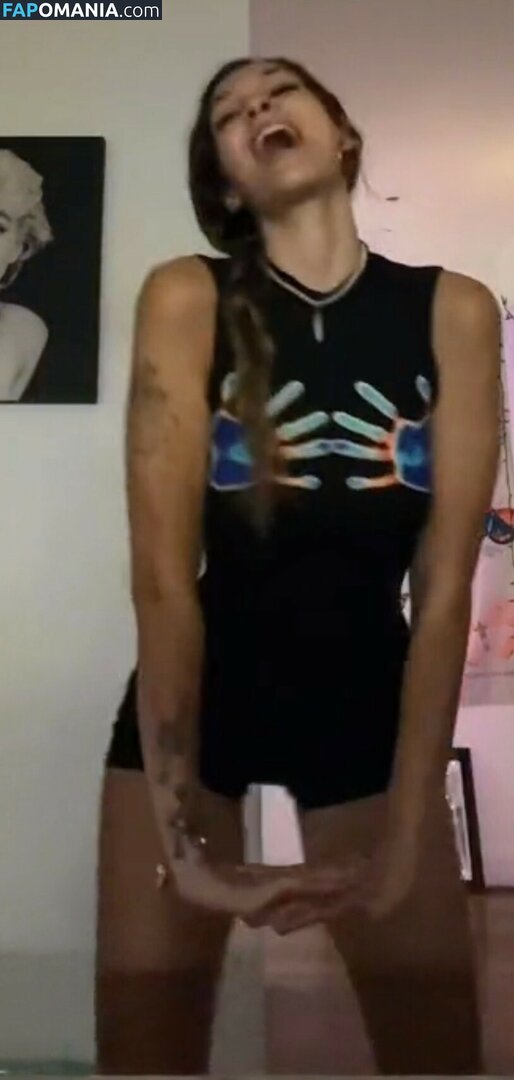 Miss X Bee Brii / miss.x.bee / miss.xbee Meztelen OnlyFans  Kikerült fotó #74