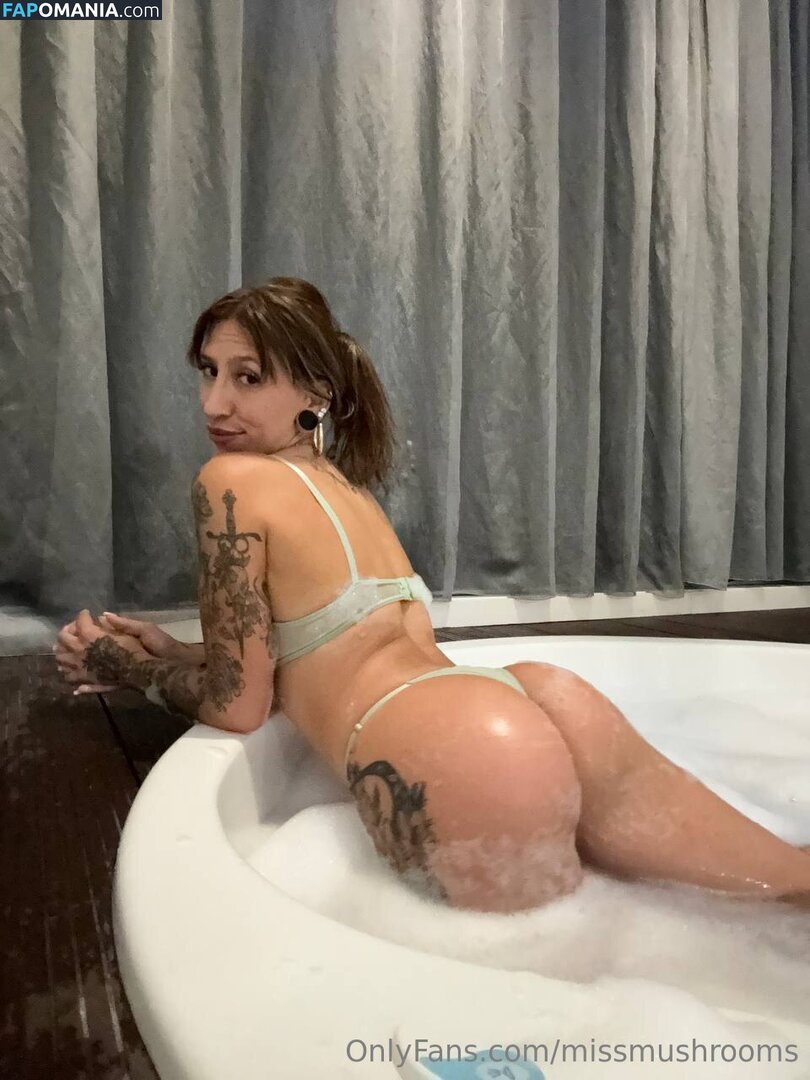 MissMushrooms / missmushr00ms Meztelen OnlyFans  Kikerült fotó #3