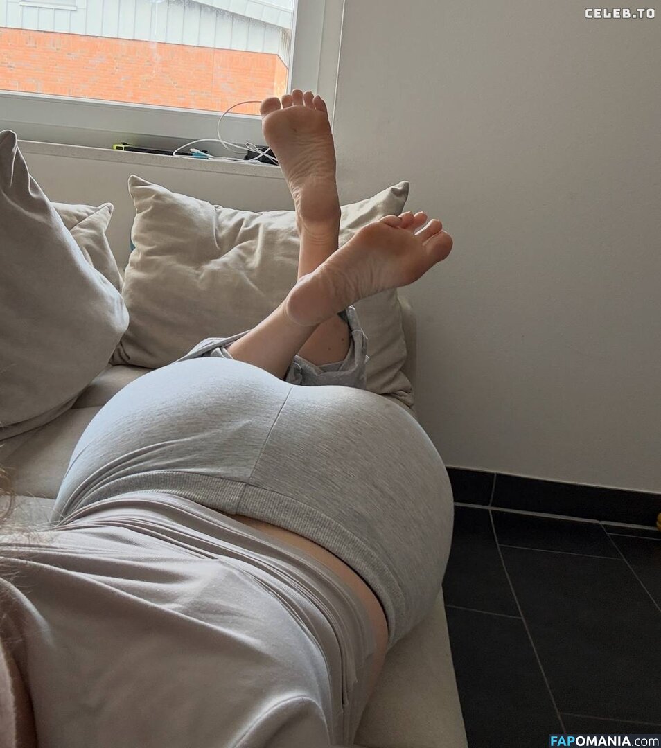 lady.mdk / ladykira / moneydomk Meztelen OnlyFans  Kikerült fotó #70