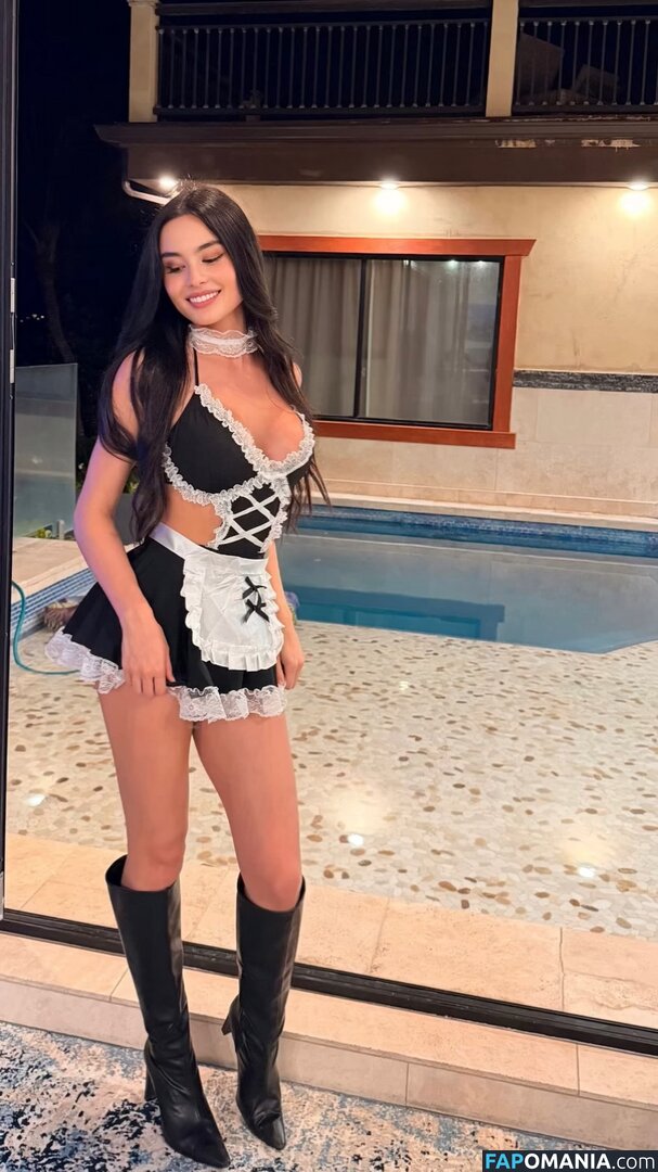 Moni Charlton / monicharlton Meztelen OnlyFans  Kikerült fotó #4