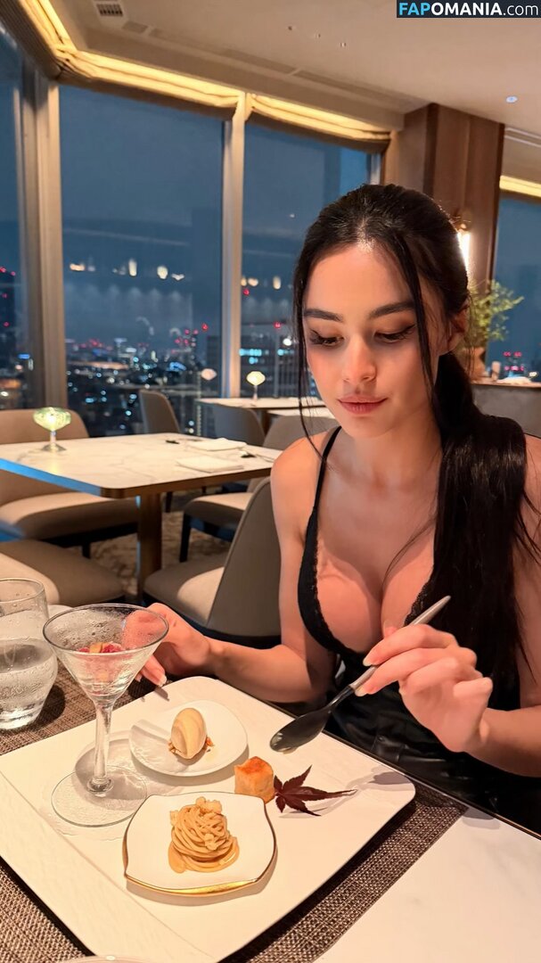 Moni Charlton / monicharlton Meztelen OnlyFans  Kikerült fotó #6