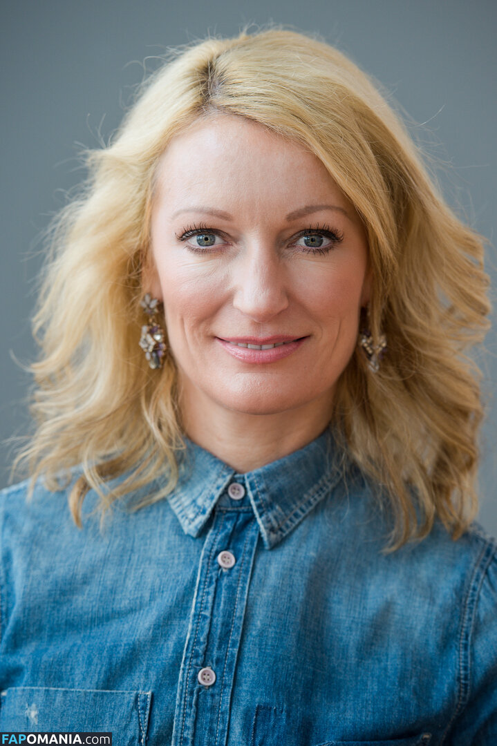Monika Gruber Meztelen OnlyFans  Kikerült fotó #2